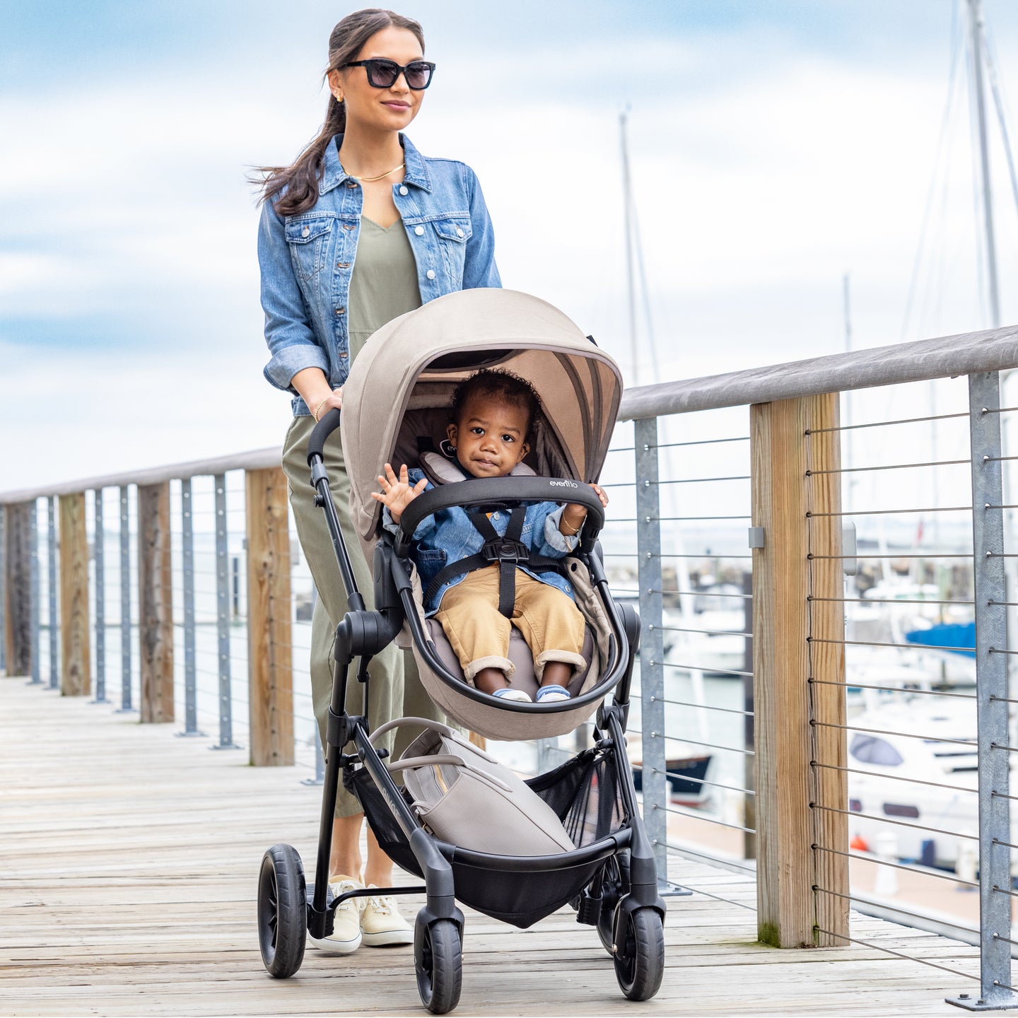 Evenflo - Pivot Modular Travel System with LiteMax Infant Car Seat - Desert Tan